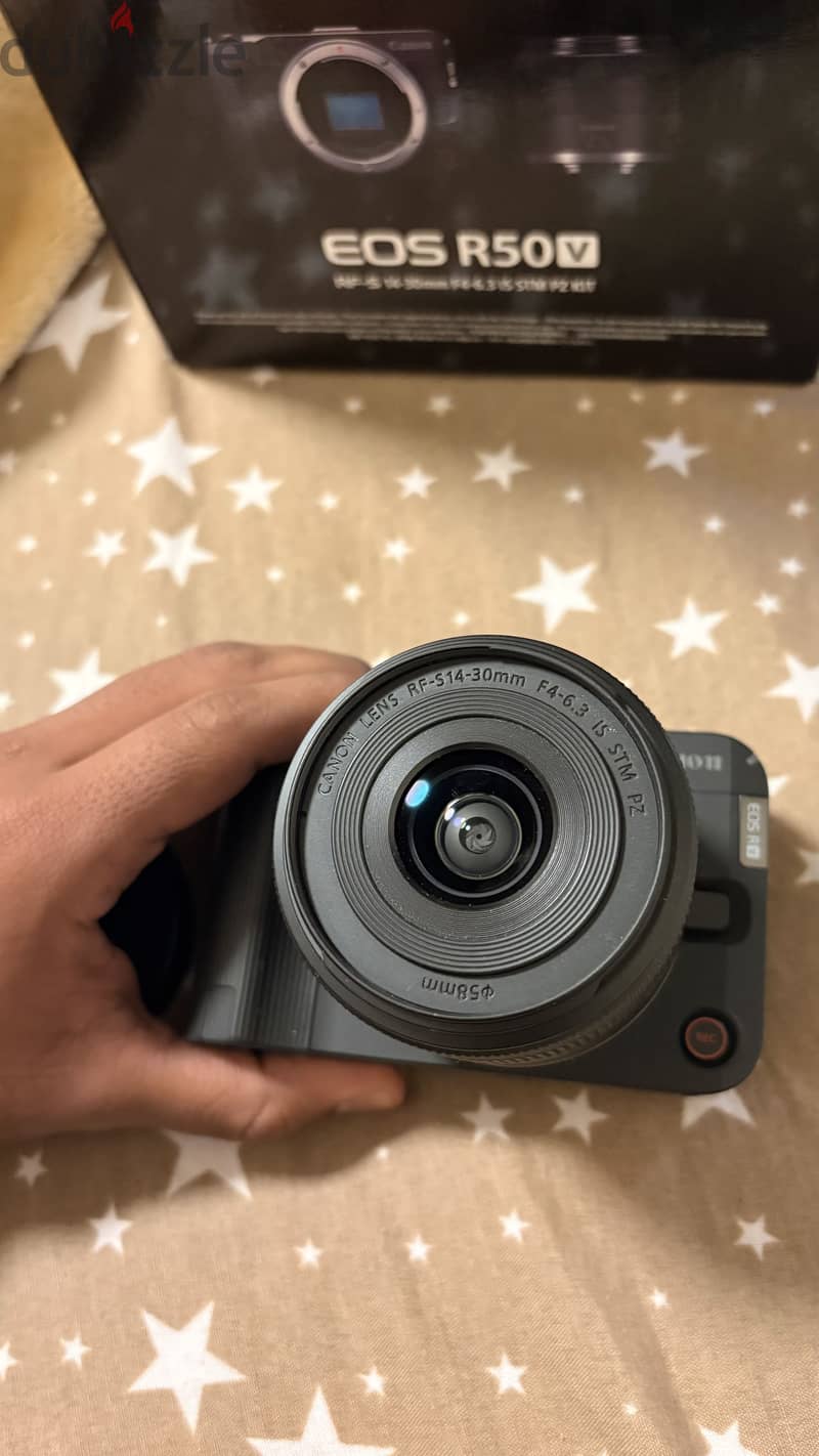 Canon R50V 2