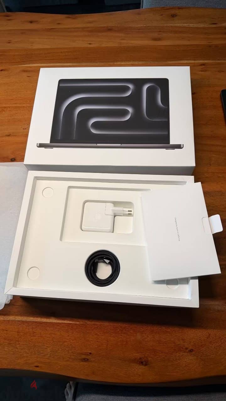 MacBook Pro 14' M3 Pro 18Gb 512GB With BOX 1