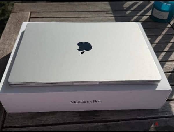MacBook Pro 14' M2 Pro 16GB With BOX battrry 96% 1