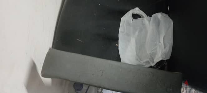 كرسي ين  حلاقه