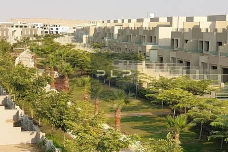توين هاوس لقطة استلام فوري للبيع بأقل من سعر السوق في كمبوند بالم هيلز قطامية اكستنشن التجمع الخامس