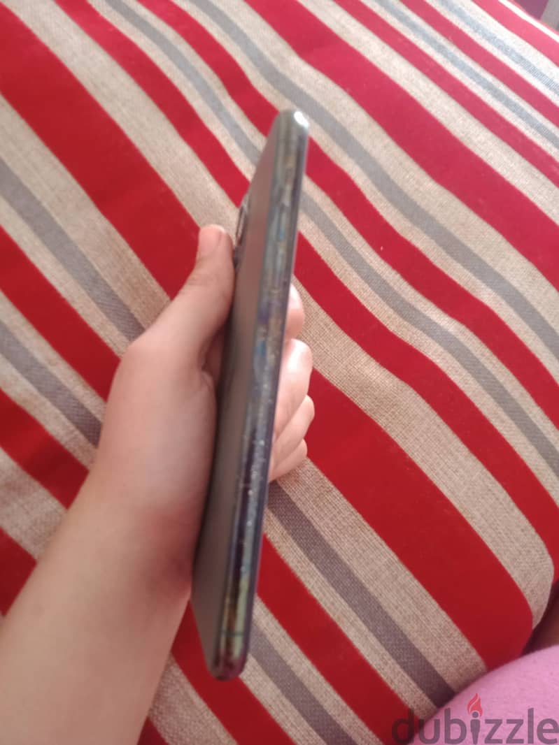 Apple - iPhone 11 Pro Max 2