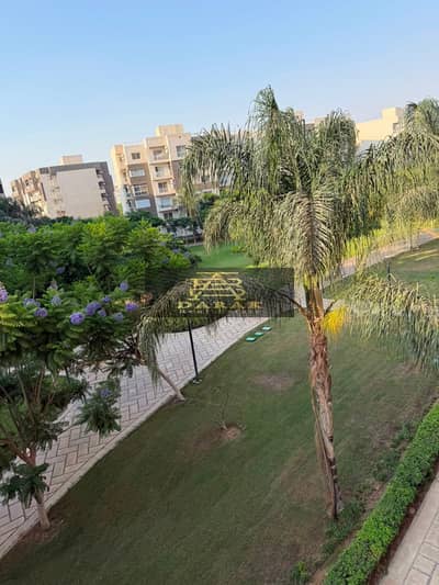 The speed of sale and at a bargain price. . A privately owned 200m apartment on the wide garden in Madinaty!
