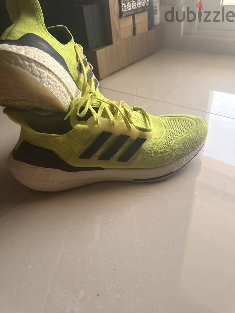 Barely used addidas ultra boost 2