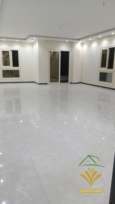 Apartment for rent suitable for an administrative headquarters on the main street directly in the New Lotus