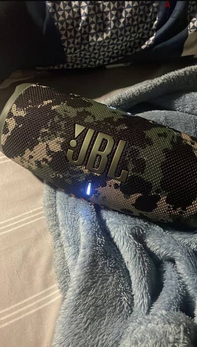 JBL Charge 5