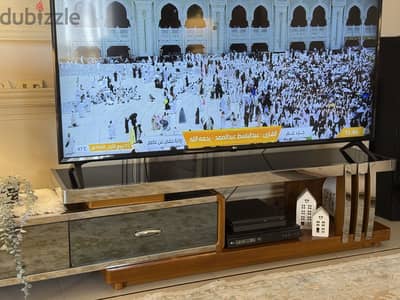 وحده تلفزيون مستورده بالكامل بدون اي عيوب