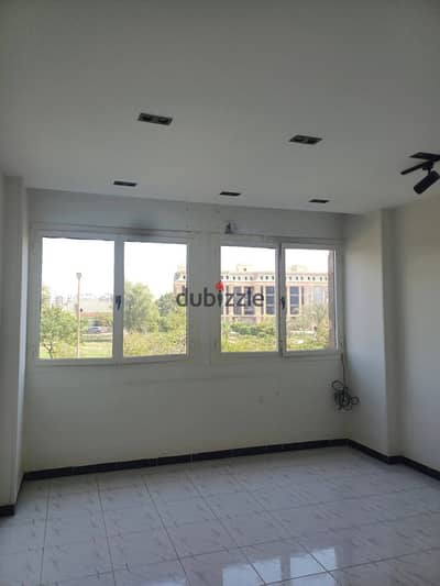 Excellent apartment for rent, administrative, first floor, balcony next to Wadi Degla Club, Zahraa El-Maadih