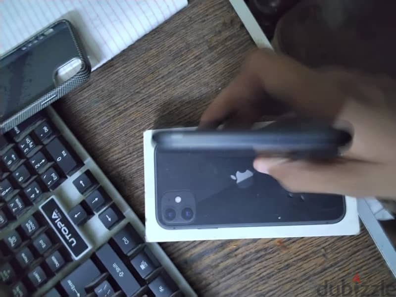 Apple - iPhone 11 3