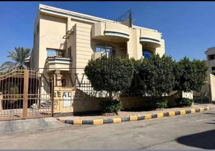 Twin House Prime location directly opposite Al Rehab Gate 9 Spacious outdoor area and high privacy 3Floors Roof Spacious reception & large kitchen