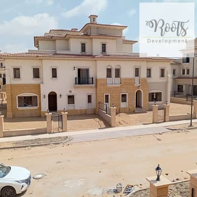 For Sale Quattro Villa Ready to Move in prime Location in City Gate , 5 settlement
