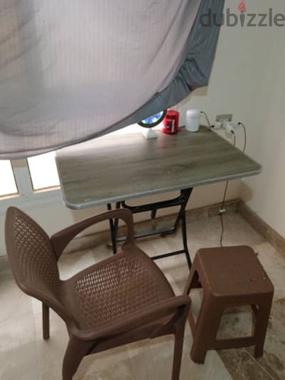 أثاث مكتبي