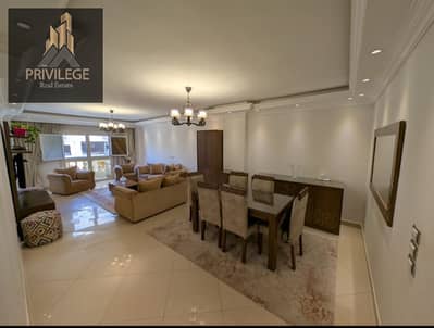 Apartment for sale on Carrefour Main Street, Zahraa Al-Maadi. . Practical area and excellent finishing and vital location