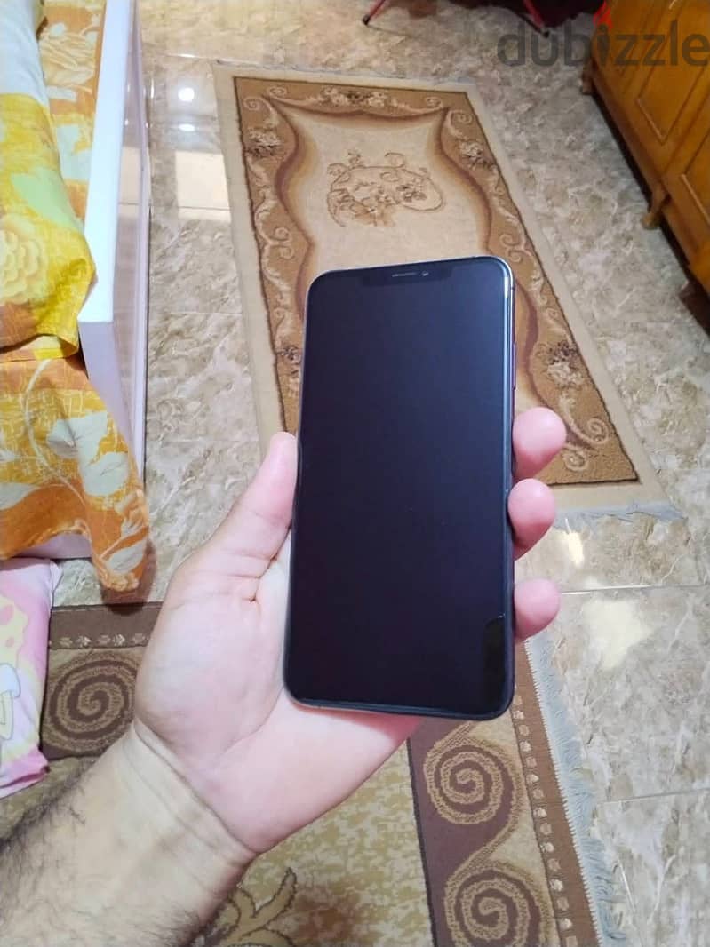 Apple - iPhone XS Max 3