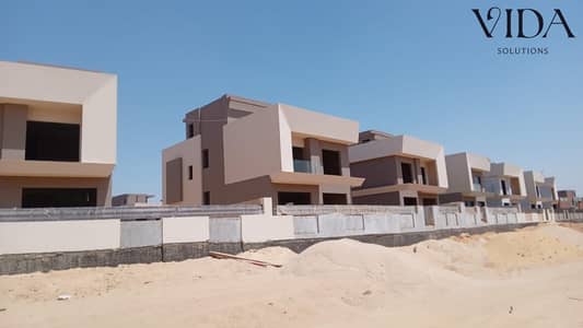 Corner townhouse for sale in Silva Direct compound on the Dahshur link road, immediate delivery.