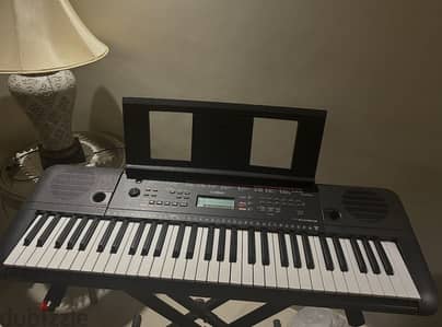 بيانو Yamaha PSR-E263