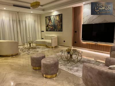 Private swimming pool | Luxurious villa for daily and monthly rent in Palm Hills Sheikh Zayed | 4 rooms | Full privacy | For families only Private swimming pool | Luxurious villa for daily and monthly rent in Palm Hills Sheikh Zayed | 4 rooms | Full privacy | For families only