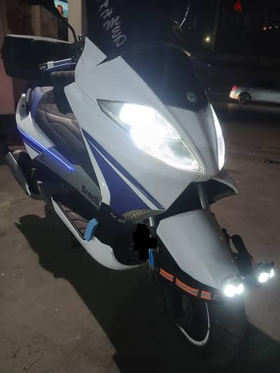 اسكوتر بنيلي زافيرانو benelli zafferano 250cc موديل 2025 رخصه سنه1