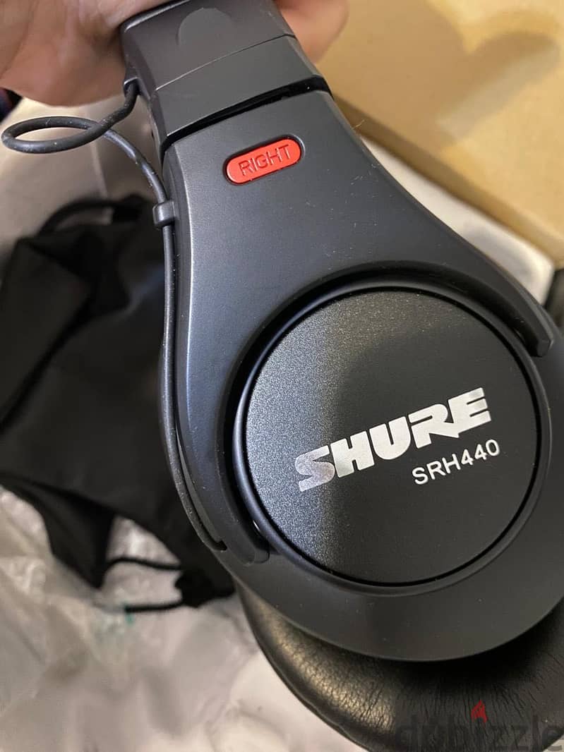 SHURE headphone / microphone 1