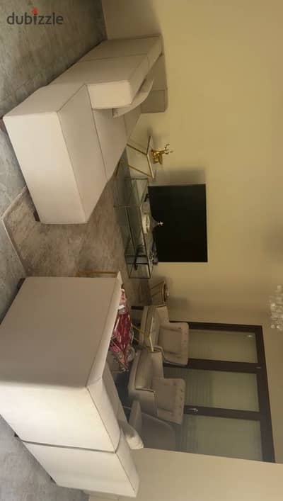 شقة للبيع في Pyramids Heights 6 أكتوبر -  250م + حديقة 200م - مطبخ وتكييفات ودريسنج - لوكيشن مميز