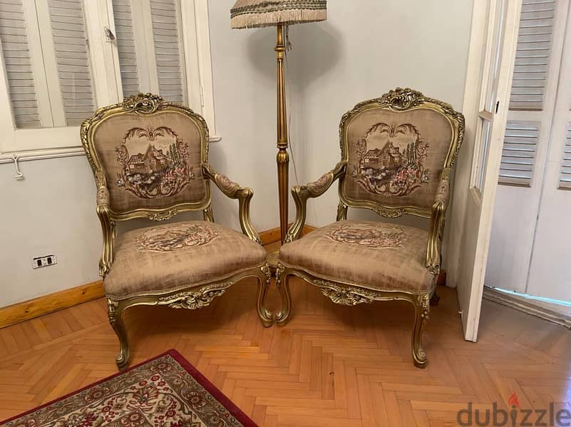 Antique living room 1