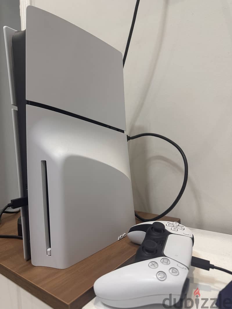 Playstation 5 slim CD like new 2