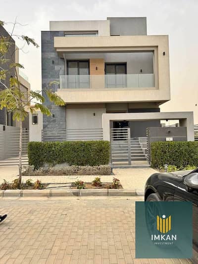 فيلا متشطبة استلام فورى فيو على water features  فى كمبوند لافيستا سيتي العاصمة الأدارية - Lavista city new capital