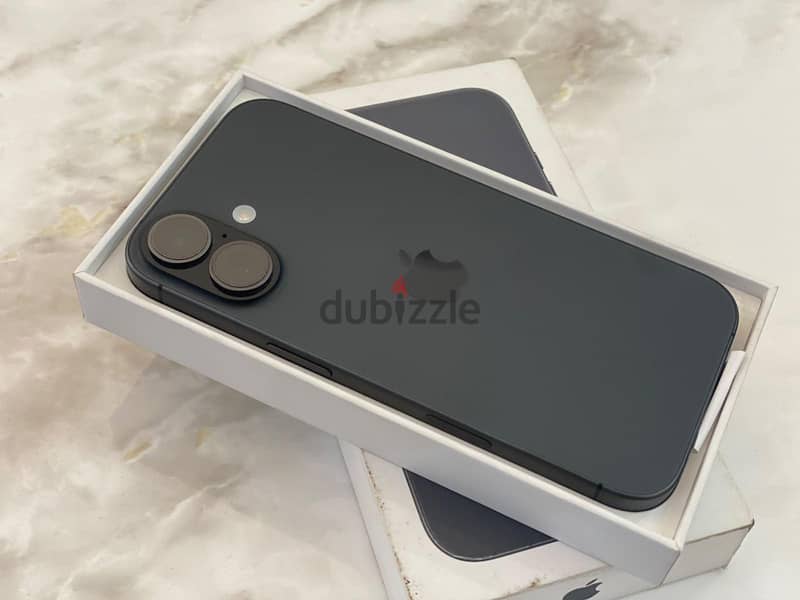 آبل - آيفون 17 3