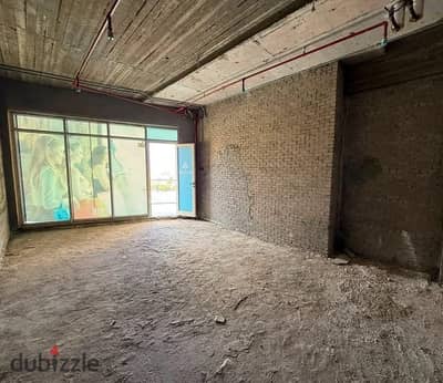 Store for sale at a bargain price in Avenue Mall in Al-Rehab City