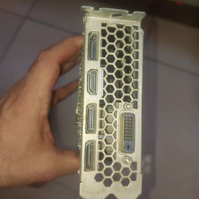 كارت شاشة GTX 1060 3GB بحالة ممتازة