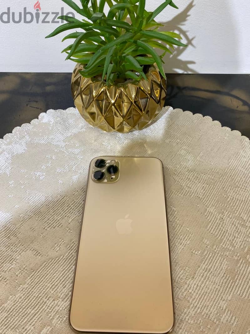 Apple - iPhone 11 Pro Max 1