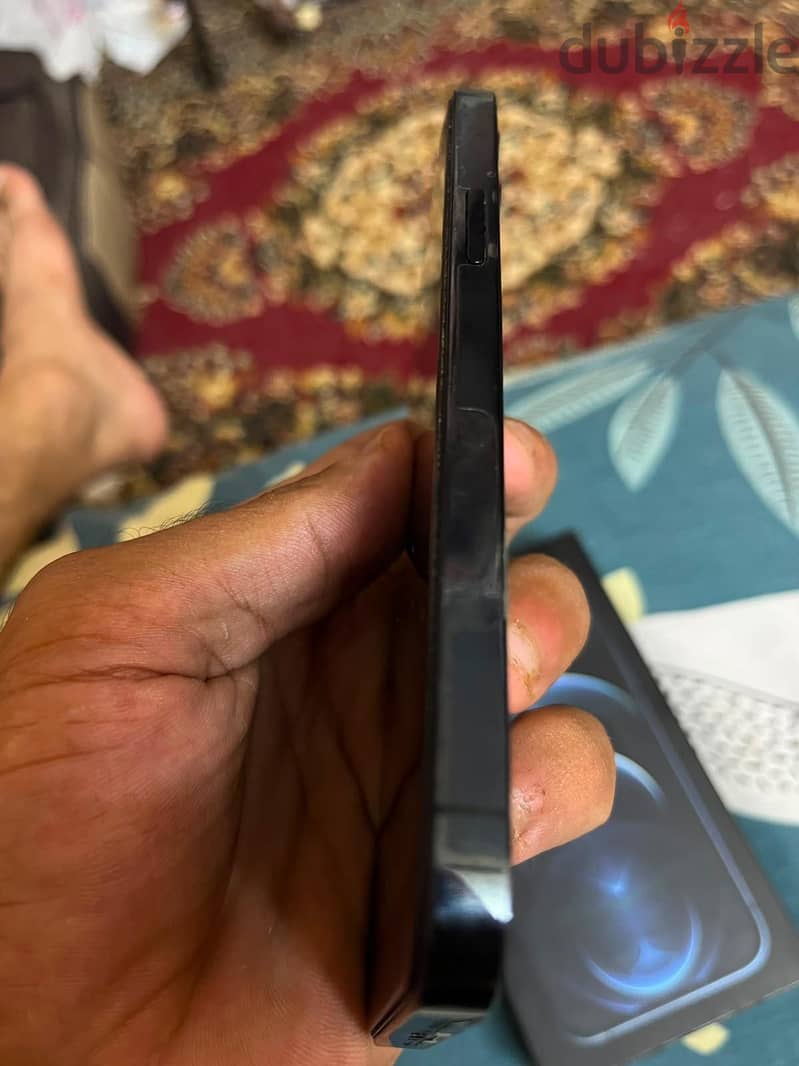 آبل - آيفون 12 برو 1