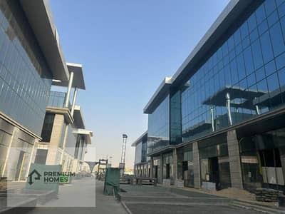 145 sqm Fully Finished Administrative Office for Rent with Parking – Redcon Mall, South 90th Street
