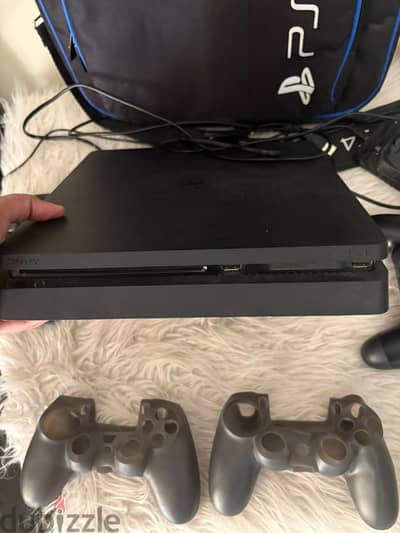 Ps 4 slim