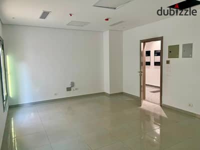 **For Rent – ​​Kernel Business Hub | North 90th Street**   **Price reduced to only 950 EGP per square meter for quick rental**   Total Area: **80