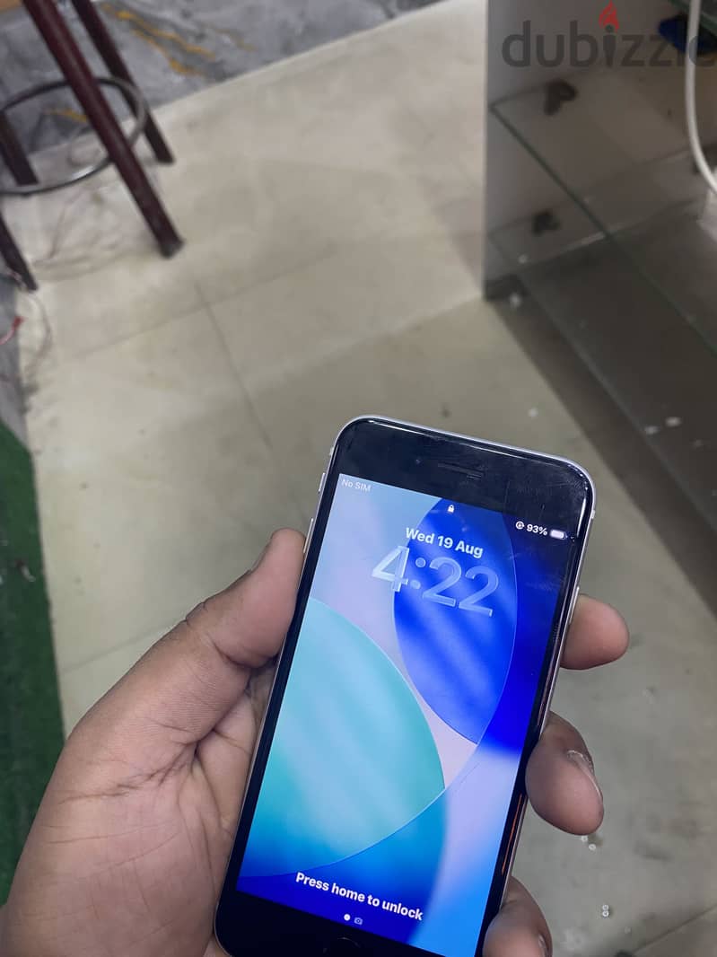 Apple - iPhone SE 2