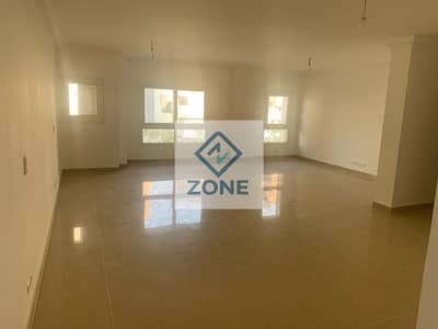 Apartment for rent, 3 bedrooms, 3 bathrooms, 200 square meters, in B8 Apartment for rent, 3 bedrooms, 3 bathrooms, 200 square meters, in B8