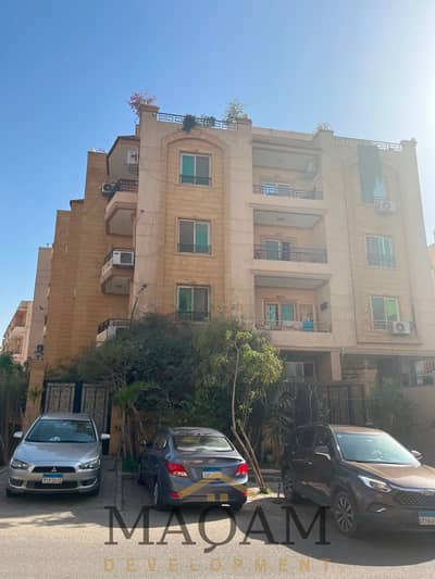 Apartment for Sale in West Arabella | Excellent Opportunity  155 sqm Elevated Ground Floor 2 Spacious Bedrooms – including 1 Master Bedroom 2 Bathroom