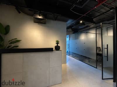 مكتب ادارى كورنر للايجار في بارك ستريت - الشيخ زايد -مساحه 165متر كامل التشطيب بالتكيفات Office For Rent in Park. st Elsheikh Zayed