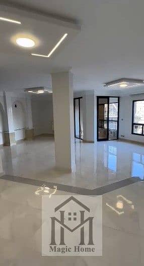 فرصة نادرة في أرقى مواقع المهندسين. . شقة 180 متر بفيو مباشر على ميدان لبنان الرئيسي | أحدث تشطيب ومسجلة شهر عقاري!