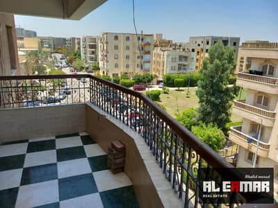 شقة للبيع – الشيخ زايد، الحي الأول، المجاورة الثانية