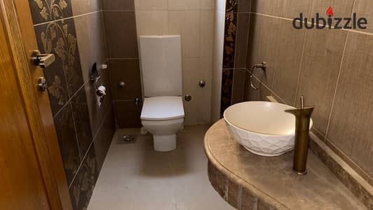 دوبلكس للايجار داخل غرب الجولف نص مفروش مطبخ وتكيفات /Duplex for rent inside the west of golf, half furnished, kitchen and air conditioning
