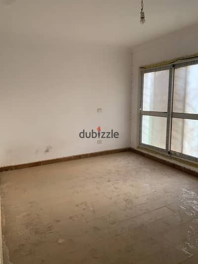 For sale, a unique opportunity in the Jenna Compound, New Cairo, close to the American University and the 90 South and the new Sokhna Road
