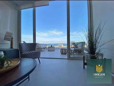 Chalet for sale at a special price in Jali, North Coast: 2 bedrooms, super-lux finish, with direct views of the sea and the lagoon. Available with a 1