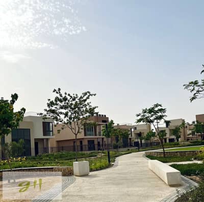 تاون هاوس جاهز للاستلام للبيع في سوديك إيست الشروق Sodic East AL Shorouk