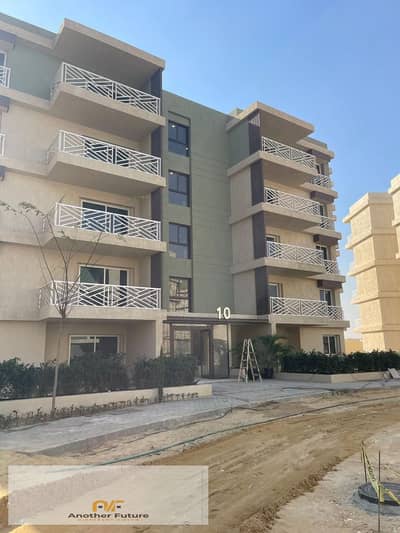 Apartment ready to move 61K down payment and 60K monthly installment located on Al-Wahat Road next to Mall of Egypt
