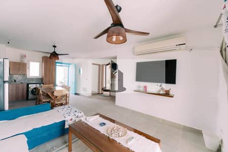 شاليه Fully Furnished استلام فوري   دايركت على POOL فى ماونتن فيو الساحل الشمالى