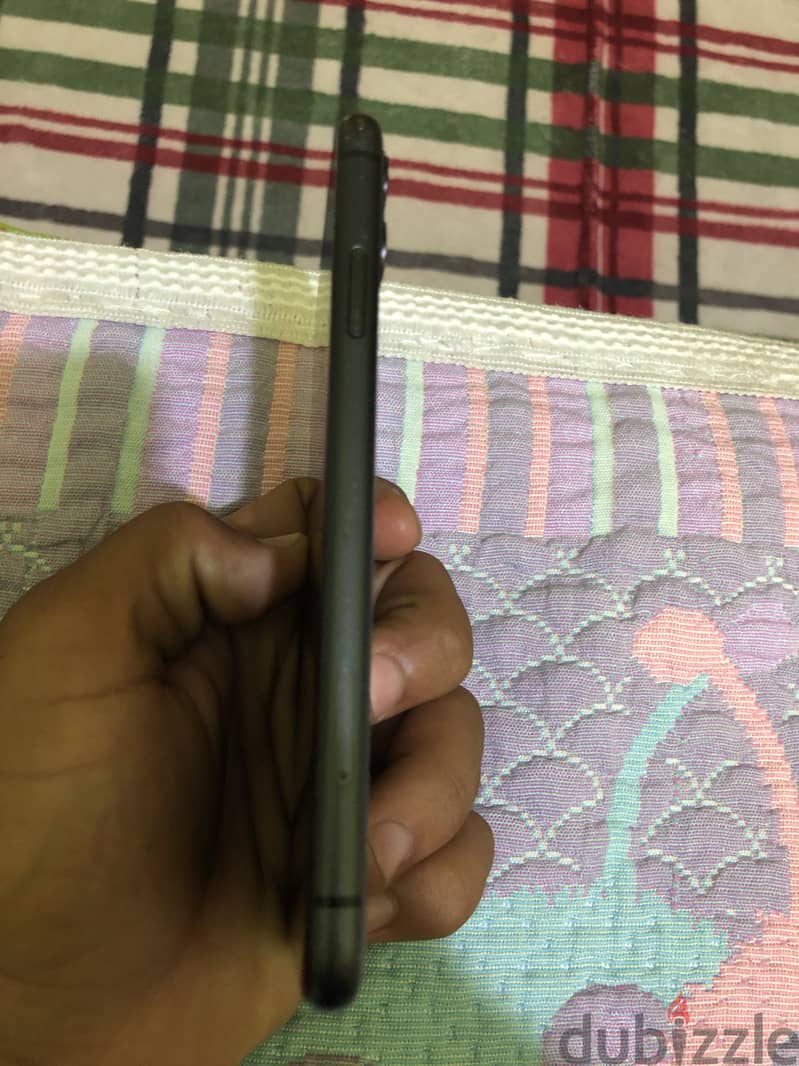 Apple - iPhone 11 2