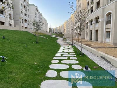 شقة 223م متشطبة بالكامل استلام فوري لافينير المستقبل سيتي بجانب مدينتي  Lavenir Almostakbal City