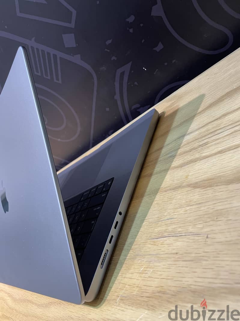 MacBook pro m1 pro 4
